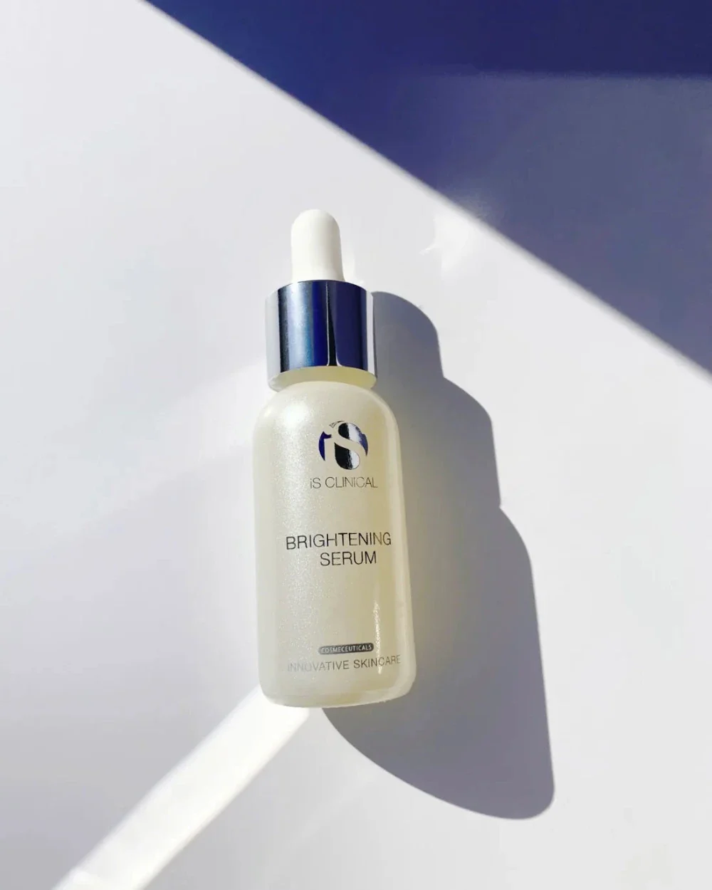 Brightening Serum iS Clinical - Image 2