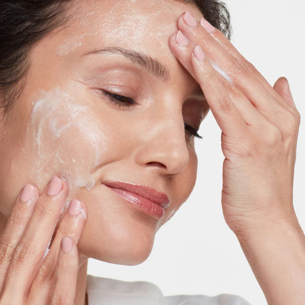 Exfoliating Cleanser HYDROPEPTIDE 200 ml - Image 4
