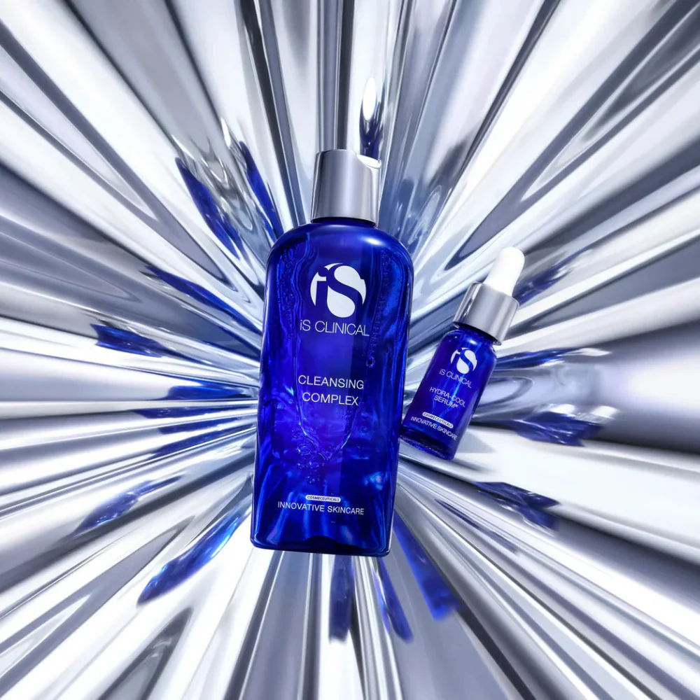 Balance and Hydrate Duo Holiday Kit iS Clinical - Image 3