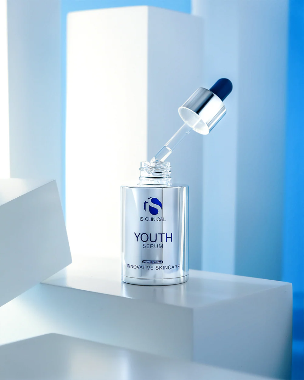 Youth Serum iS Clinical 30ml - Image 2